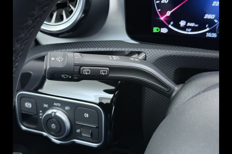 Mercedes-Benz CLA-Klasse Shooting Brake 250 e AMG line | Pano HUD Memory Multibeam Sound