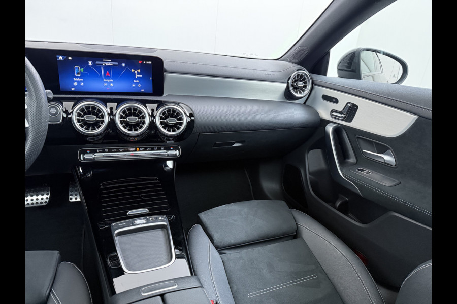 Mercedes-Benz CLA-Klasse Shooting Brake 250 e AMG line | Pano HUD Memory Multibeam Sound