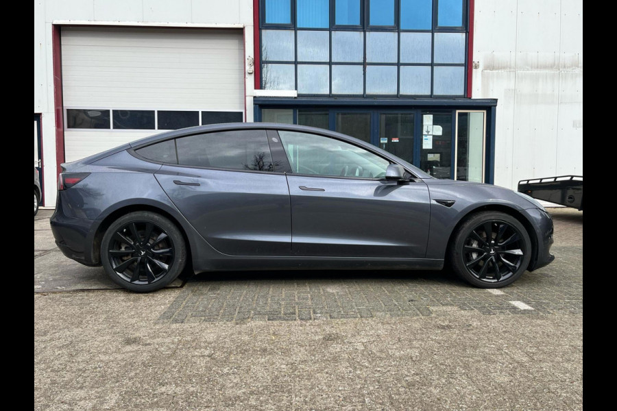 Tesla Model 3 Long Range AWD 75 kWh BLACK LINE!
