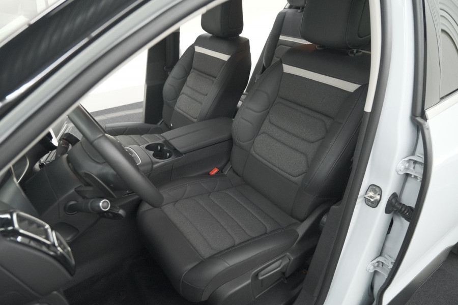 Citroën C5 Aircross 1.2 Hybrid 136 Plus | Camera | Navigatie | Parkeersensoren | Apple Carplay