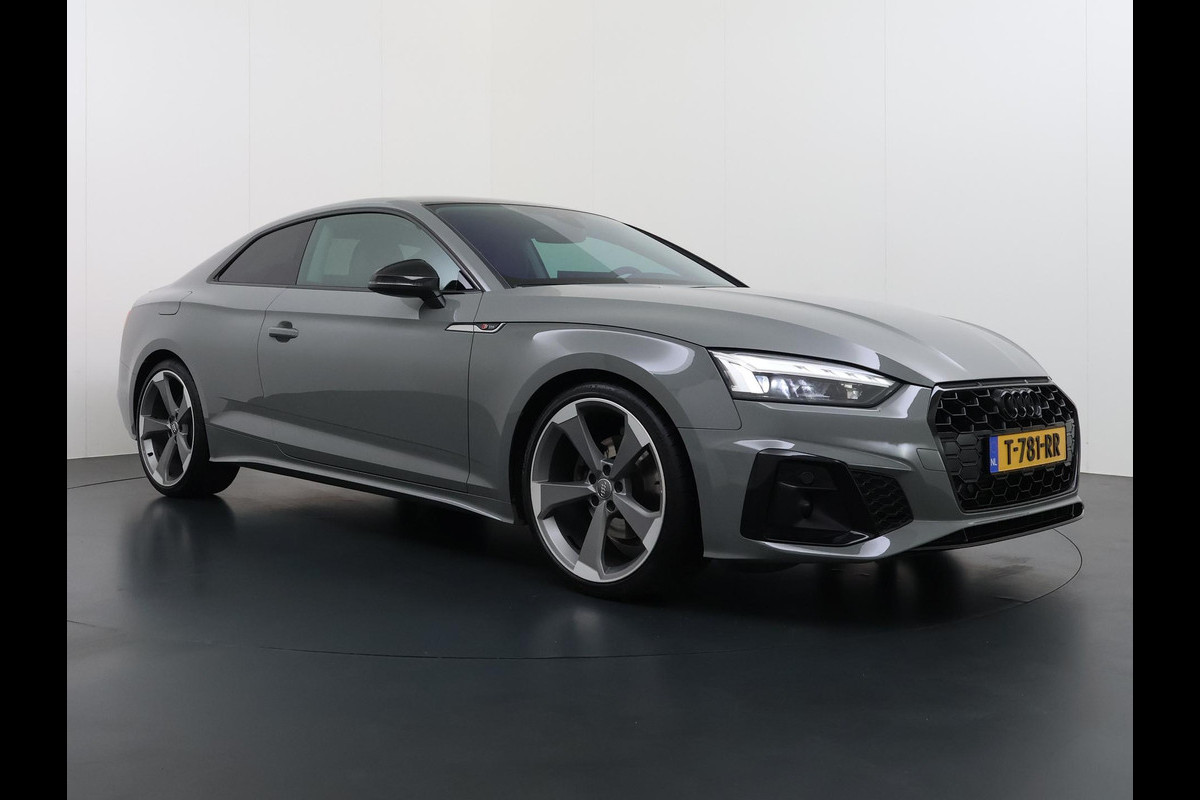 Audi A5 Coupé 40 TFSI S edition VAN € 31.900,- VOOR € 28.440,- UW LENTEVOORDEEL € 3.460,-! | S LINE IN- EN EXTERIEUR | TOPSTAAT! | 20 INCH| LEER| CAMERA| STOELVERWARMING| MATRIX LED| QUANTUM GRIJS