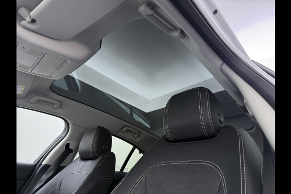 Jaguar I-PACE EV400 pk HSE First Edition 90 kWh AWD Pano-Dak Elektr.+Leer+Memory (Active-Air Suspension-)Luchtvering Matrix-LED Meridian®-Surr Lmv 20" DAB Bluetooth Led Stuur-Stoel-Achterbank-Voorruitverwarming Elek.Achterklep Zeer compleet, nieuwprijs € 106.646,- Origineel Nederlandse Auto