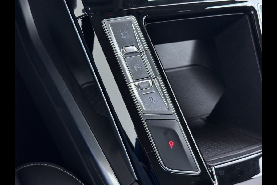 Jaguar I-PACE EV400 pk HSE First Edition 90 kWh AWD Pano-Dak Elektr.+Leer+Memory (Active-Air Suspension-)Luchtvering Matrix-LED Meridian®-Surr Lmv 20" DAB Bluetooth Led Stuur-Stoel-Achterbank-Voorruitverwarming Elek.Achterklep Zeer compleet, nieuwprijs € 106.646,- Origineel Nederlandse Auto