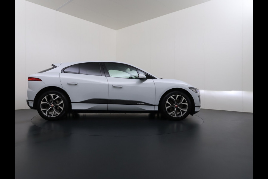 Jaguar I-PACE EV400 pk HSE First Edition 90 kWh AWD Pano-Dak Elektr.+Leer+Memory (Active-Air Suspension-)Luchtvering Matrix-LED Meridian®-Surr Lmv 20" DAB Bluetooth Led Stuur-Stoel-Achterbank-Voorruitverwarming Elek.Achterklep Zeer compleet, nieuwprijs € 106.646,- Origineel Nederlandse Auto