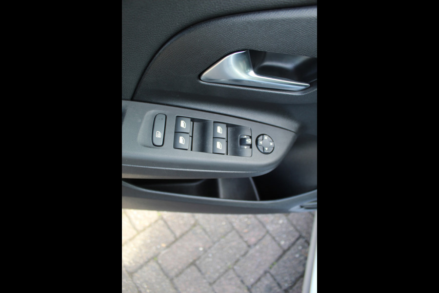 Opel Corsa 1.2 Turbo GS Panoramadak, Winterpakket, Cruise Control, Climate Control