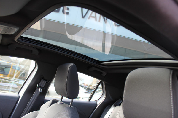 Opel Corsa 1.2 Turbo GS Panoramadak, Winterpakket, Cruise Control, Climate Control