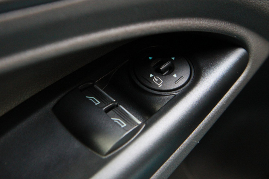 Ford Transit Connect 1.5 EcoBlue L1 Limited / 120PK Automaat / Camera / Stoelverwarming