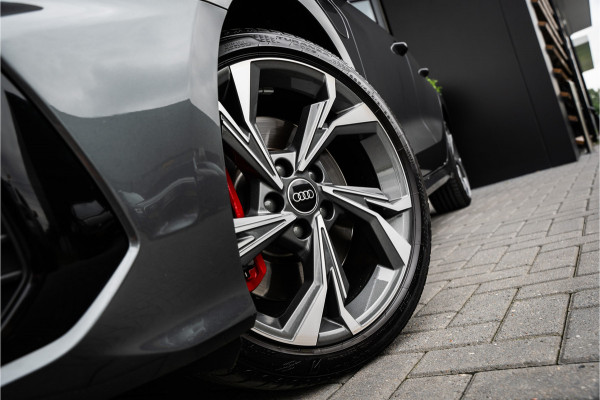 Audi A3 Sportback 45 TFSI e S edition Competition - 2x S-Line l Black-Line l Daytona grijs