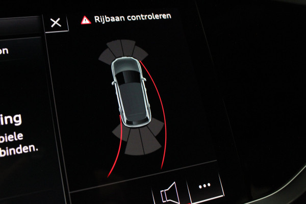 Audi Q3 45 TFSI e S line > 245pk/Trekhaak/Daytona Gray/19 inch