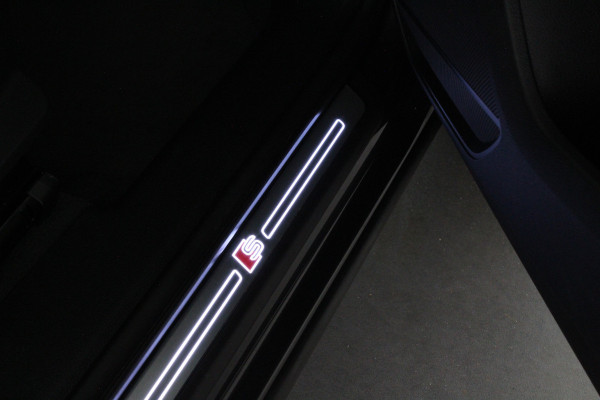 Audi Q3 45 TFSI e S line > 245pk/Trekhaak/Daytona Gray/19 inch