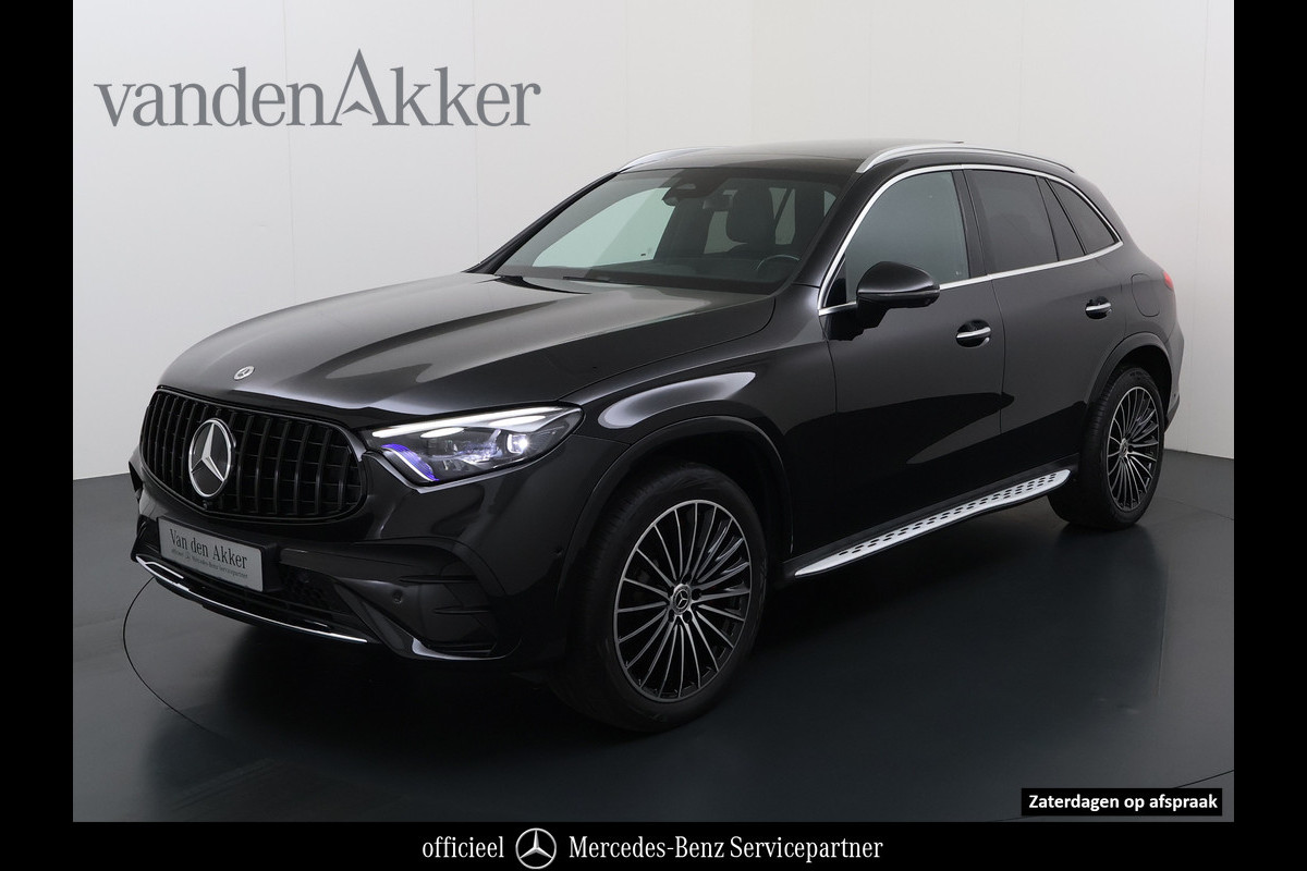 Mercedes-Benz GLC 300e AMG 4Matic // Panorama dak // Burmester // Memory // 360 Camera // 20 inch // Treeplanken // Sfeerverlichting // Keyless