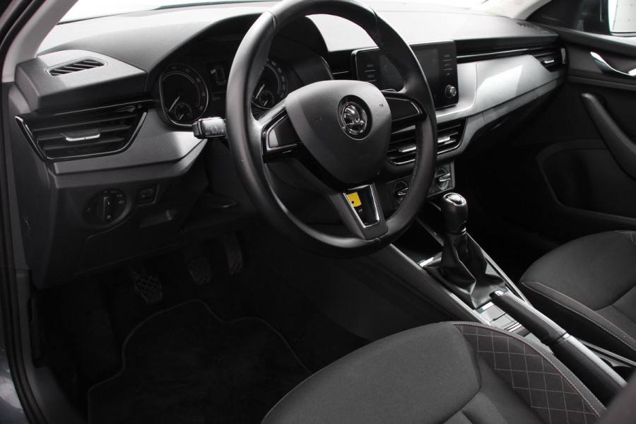 Škoda Kamiq 1.0 TSI 116pk Ambition | Navigatie | Smart link/Apple Carplay/Android auto | Led Verlichting | Airco | Stoelverwarming | PDC Achter