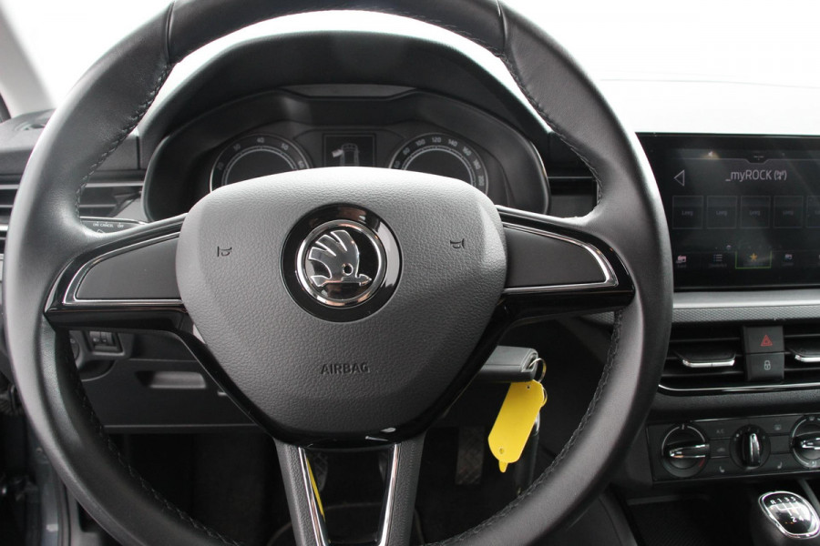 Škoda Kamiq 1.0 TSI 116pk Ambition | Navigatie | Smart link/Apple Carplay/Android auto | Led Verlichting | Airco | Stoelverwarming | PDC Achter