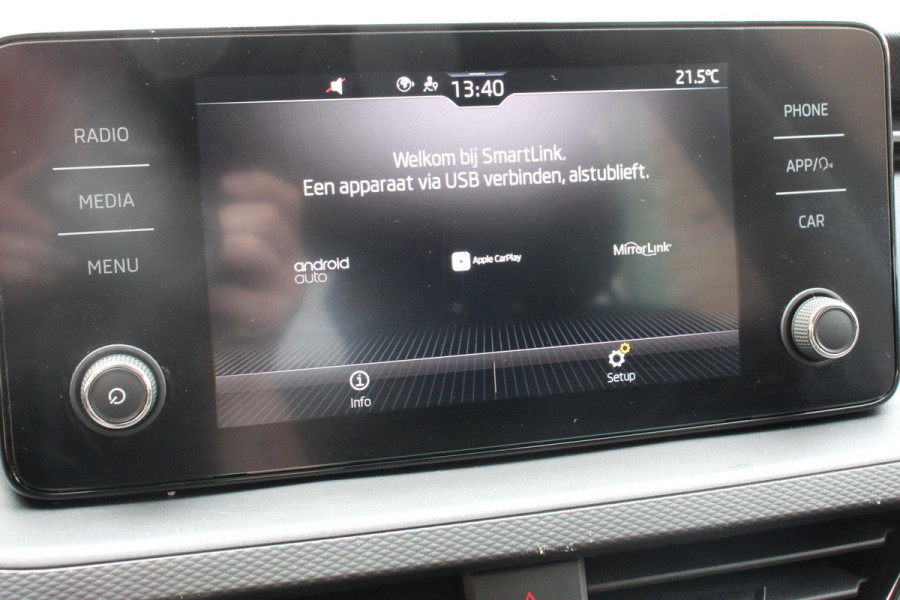 Škoda Kamiq 1.0 TSI 116pk Ambition | Navigatie | Smart link/Apple Carplay/Android auto | Led Verlichting | Airco | Stoelverwarming | PDC Achter