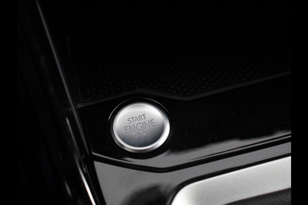 Volkswagen T-Roc 1.5 TSI 150pk DSG R-Line | Navigatie | Apple Carplay/Android Auto | Parkeersensoren | Camera | Adaptive Cruise Control | Elektrische achterklep | Stoel- en stuurverwarming | Climate Control | Ledverlichting | Virtual Cockpit