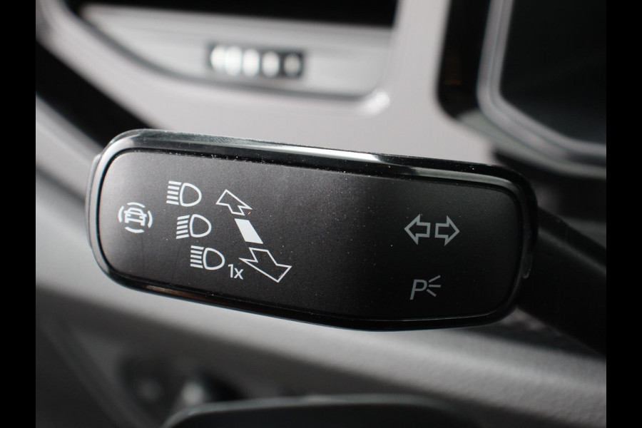 Volkswagen Polo 1.0 TSI DSG Life | Navigatie | Apple Carplay/Android Auto | Climate Control | Digitale Cockpit | Stoelverwarming | Parkeer sensoren | Adaptive Cruise Control | Lichtmetalen Velgen