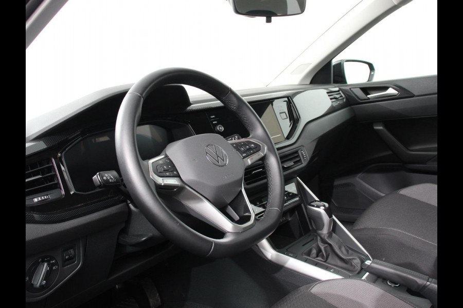 Volkswagen Polo 1.0 TSI DSG Life | Navigatie | Apple Carplay/Android Auto | Climate Control | Digitale Cockpit | Stoelverwarming | Parkeer sensoren | Adaptive Cruise Control | Lichtmetalen Velgen
