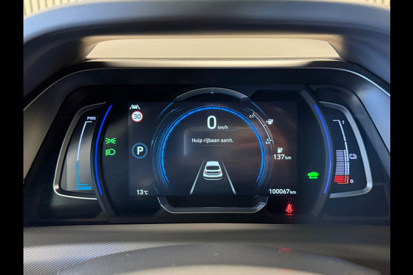 Hyundai IONIQ STYLE EV 38 kWh SOH 93,4% AUT SCHUIFDAK STOEL/ STUURVERWARMING CAMERA NAVIGATIE APPLE CARPLAY CRUISE PDC AIRCO