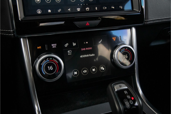 Jaguar XE P300 AWD R-Dynamic HSE Full options