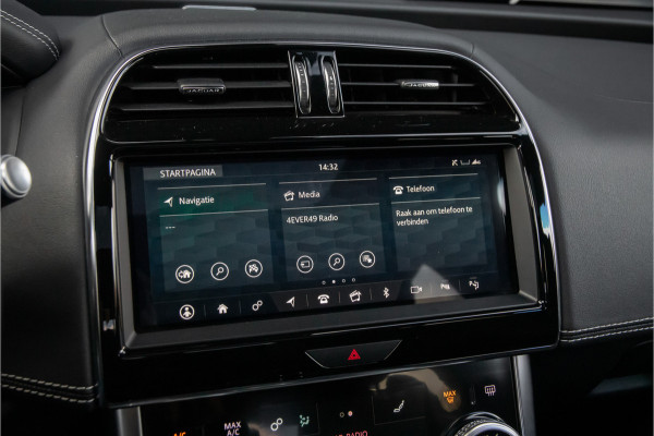 Jaguar XE P300 AWD R-Dynamic HSE Full options