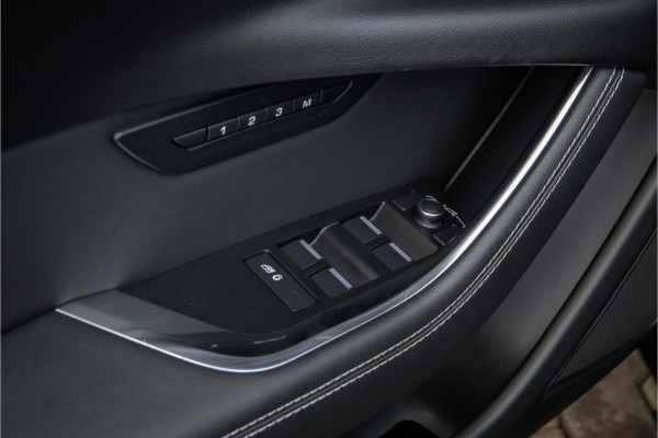 Jaguar XE P300 AWD R-Dynamic HSE Full options