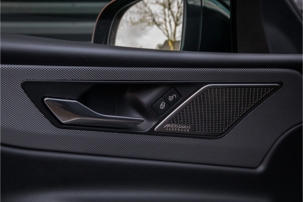 Jaguar XE P300 AWD R-Dynamic HSE Full options