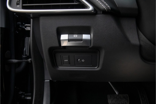 Jaguar XE P300 AWD R-Dynamic HSE Full options