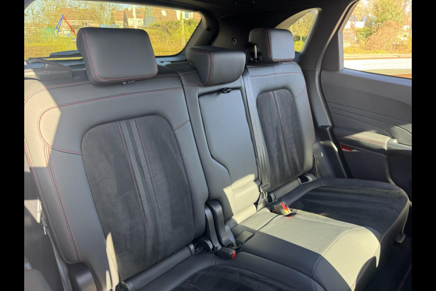 Ford Kuga 2.5 PHEV ST-Line X 243pk Winterpack | Adaptieve Cruise | AGR stoelen | Elektrische Achterklep | 2.100kg Trekgewicht | Nederlandse auto | B&O Audio