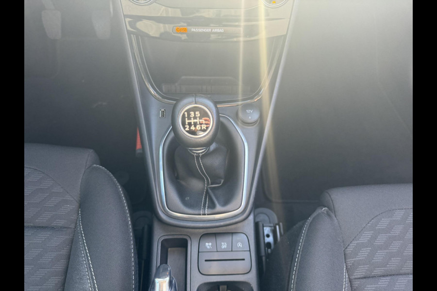 Ford Puma 1.0 EcoBoost Hybrid Titanium | 125pk | Parkeersensoren Achter | Nederlandse auto | LED Koplampen