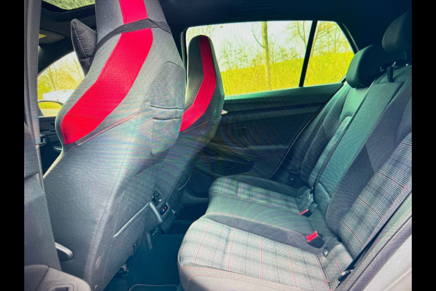 Volkswagen Golf 2.0 TSI GTI Pano/camera/sfeerverlichting .