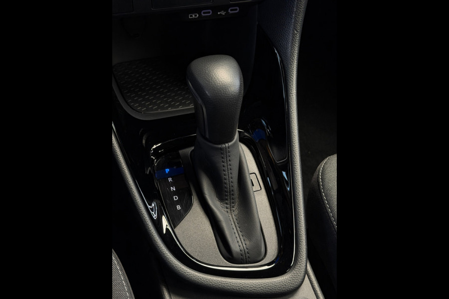 Toyota Yaris 1.5 Hybrid Dynamic CarPlay Camera