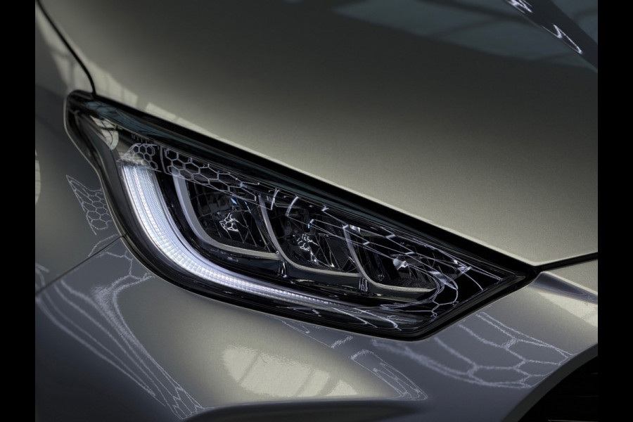 Toyota Yaris 1.5 Hybrid Dynamic CarPlay Camera