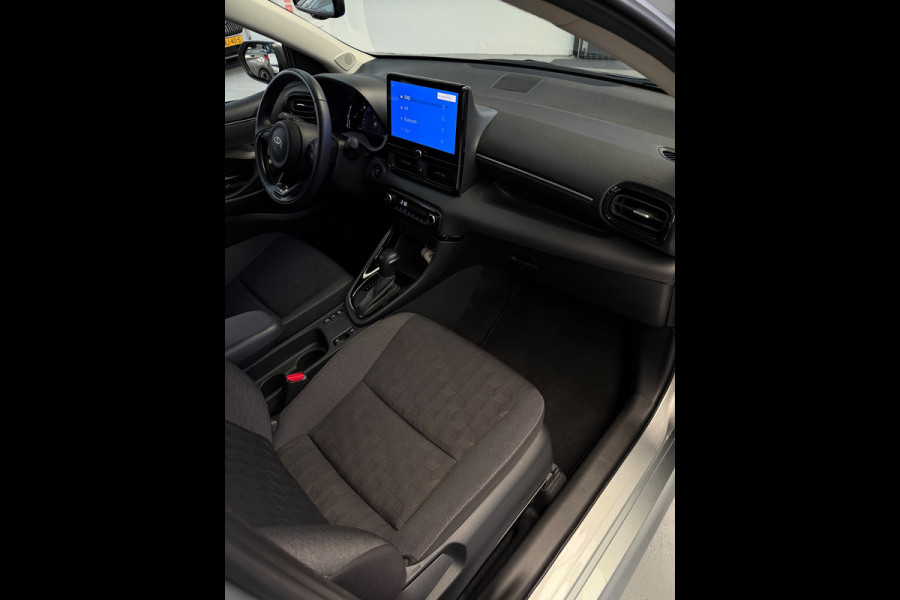 Toyota Yaris 1.5 Hybrid Dynamic CarPlay Camera