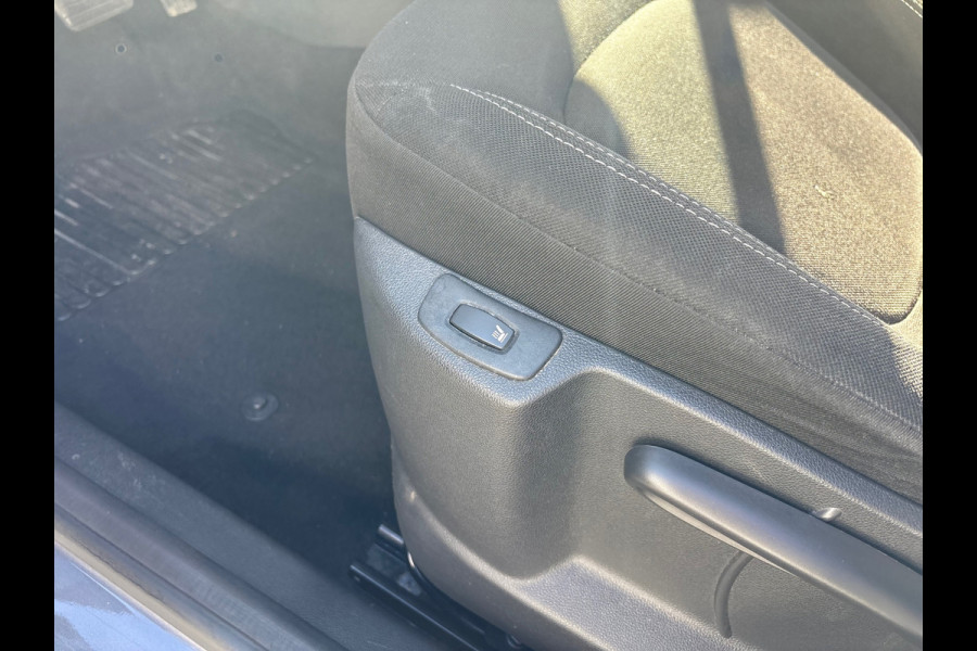 Renault Captur 1.2 TCe Limited Automaat (BOVAG/RIJKLAARPRIJS)