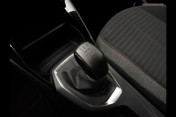 Peugeot 208 1.2 PureTech Active Pack Sport (APPLE CARPLAY,LED VERLICHTING,SPORTSTOELEN,CLIMATE,CRUISE,LM-VELGEN,NIEUWE APK)