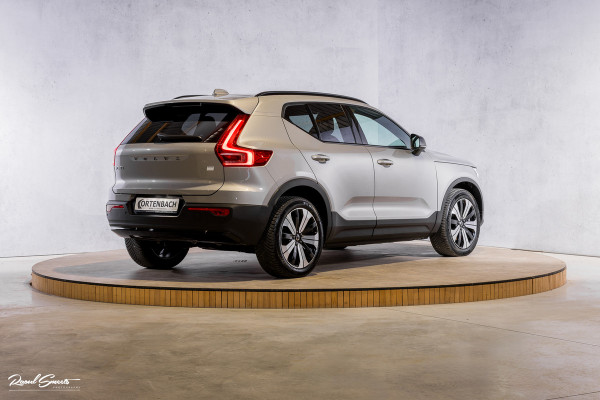 Volvo XC40 Recharge Plus 70 kWh | Adaptieve cruise | Blis | 19 Inch | Full LED |