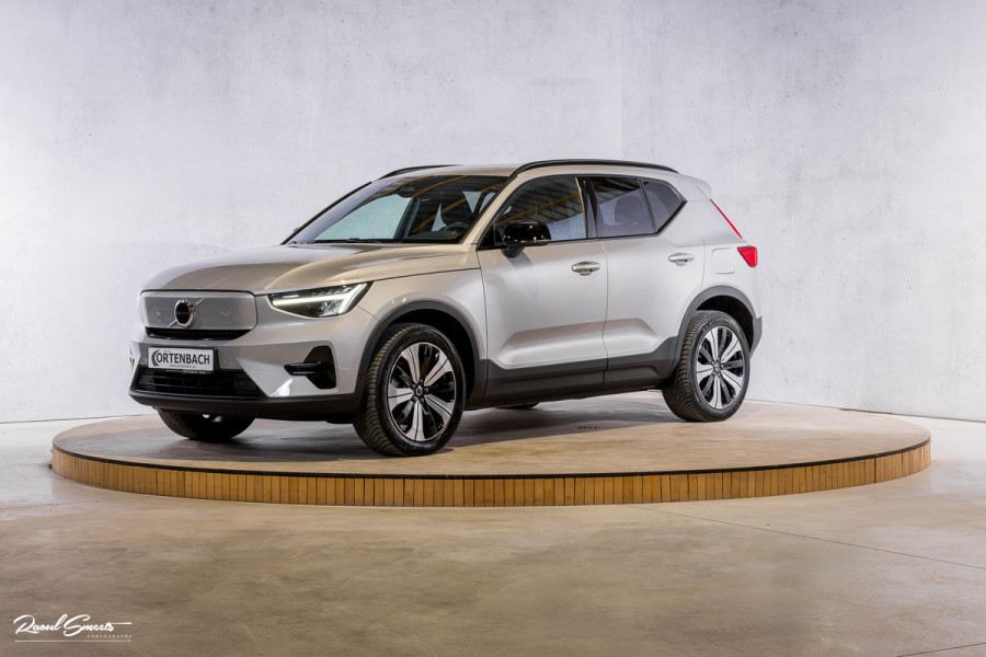 Volvo XC40 Recharge Plus 70 kWh | Adaptieve cruise | Blis | 19 Inch | Full LED |