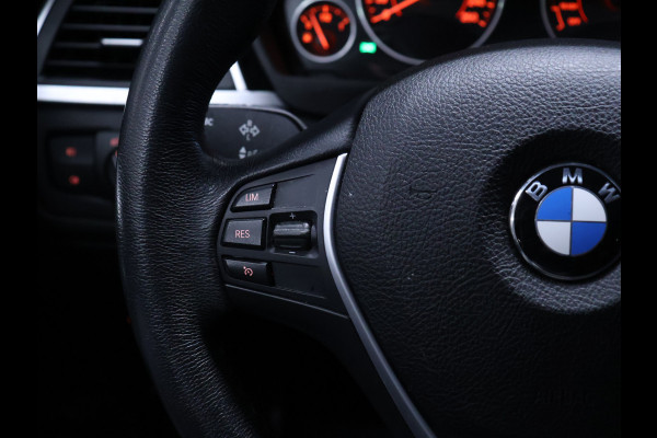 BMW 3 Serie Touring 318i Sportline [SPORTSTOELEN, SPORTVELGEN,STOELVERWARMING, BLUETOOTH, PARKEERSENSOREN ACHTER, CRUISE CONTROL, NIEUWSTAAT]