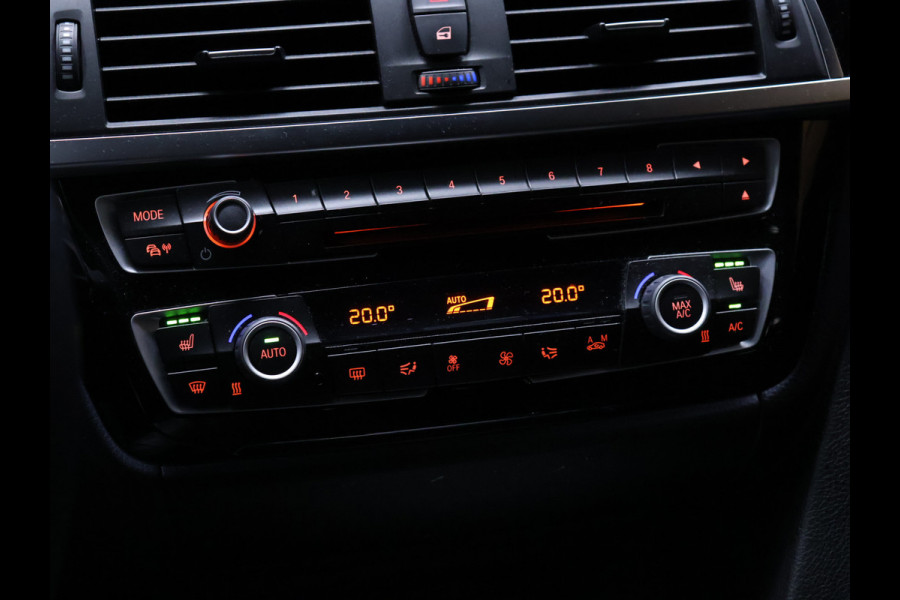 BMW 3 Serie Touring 318i Sportline [SPORTSTOELEN, SPORTVELGEN,STOELVERWARMING, BLUETOOTH, PARKEERSENSOREN ACHTER, CRUISE CONTROL, NIEUWSTAAT]