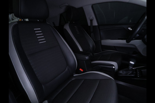 Kia Stonic 1.0 T-GDi DynamicLine [APPLE CARPLAY, STOELVERWARMING,STUURVERWARMING, PARKEERSENSOREN, ACHTERUITRIJCAMERA, CRUISE CONTROL, NIEUWSTAAT]