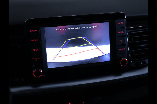 Kia Stonic 1.0 T-GDi DynamicLine [APPLE CARPLAY, STOELVERWARMING,STUURVERWARMING, PARKEERSENSOREN, ACHTERUITRIJCAMERA, CRUISE CONTROL, NIEUWSTAAT]