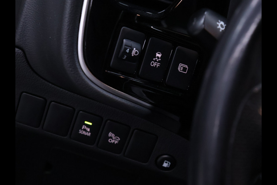 Mitsubishi Outlander 2.4 PHEV Pure [STOELVERWARMING,ACHTERUITRIJCAMERA, CRUISE CONTROL, PARKEERSENSOREN V+A, MULTIFUNCTIONEEL STUUR]