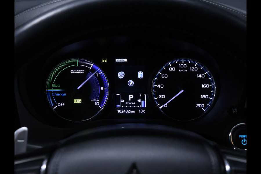 Mitsubishi Outlander 2.4 PHEV Pure [STOELVERWARMING,ACHTERUITRIJCAMERA, CRUISE CONTROL, PARKEERSENSOREN V+A, MULTIFUNCTIONEEL STUUR]