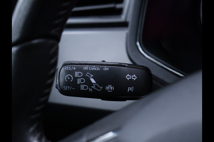 Seat Ibiza 1.0 TSI Style Business Intense [CRUISE CONTROL, APPLE CARPLAY, CAMERA, SENSOREN V+A CLIMATE CONTROLE , MULTIFUNCTIONEEL STUURWIEL, NAVIGATIE, NIEUWSTAAT]