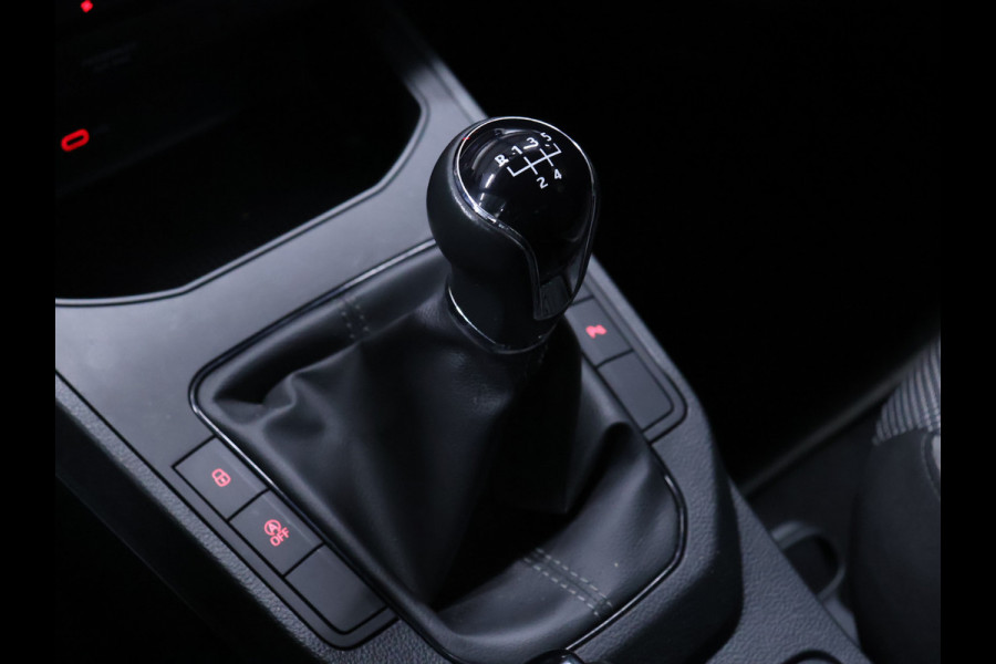 Seat Ibiza 1.0 TSI Style Business Intense [CRUISE CONTROL, APPLE CARPLAY, CAMERA, SENSOREN V+A CLIMATE CONTROLE , MULTIFUNCTIONEEL STUURWIEL, NAVIGATIE, NIEUWSTAAT]