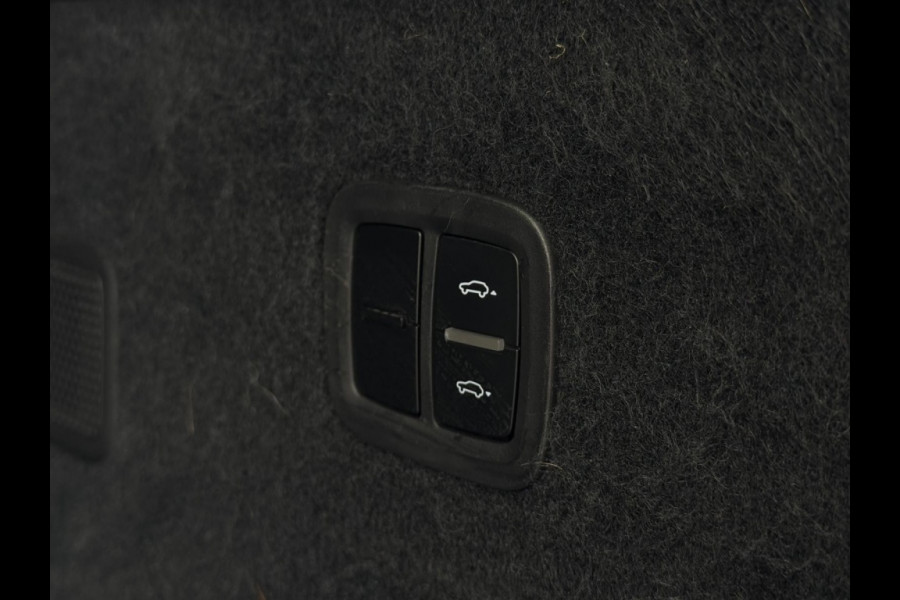 Porsche Cayenne 3.0 E-Hybrid M22 SPORTCHRONO 360 CAMERA LEDER LED