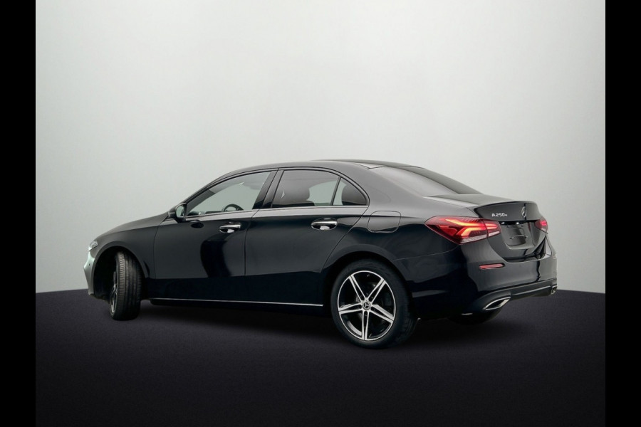 Mercedes-Benz A-Klasse 250 e Business Solution AMG night pack widescreen Soundsystem am