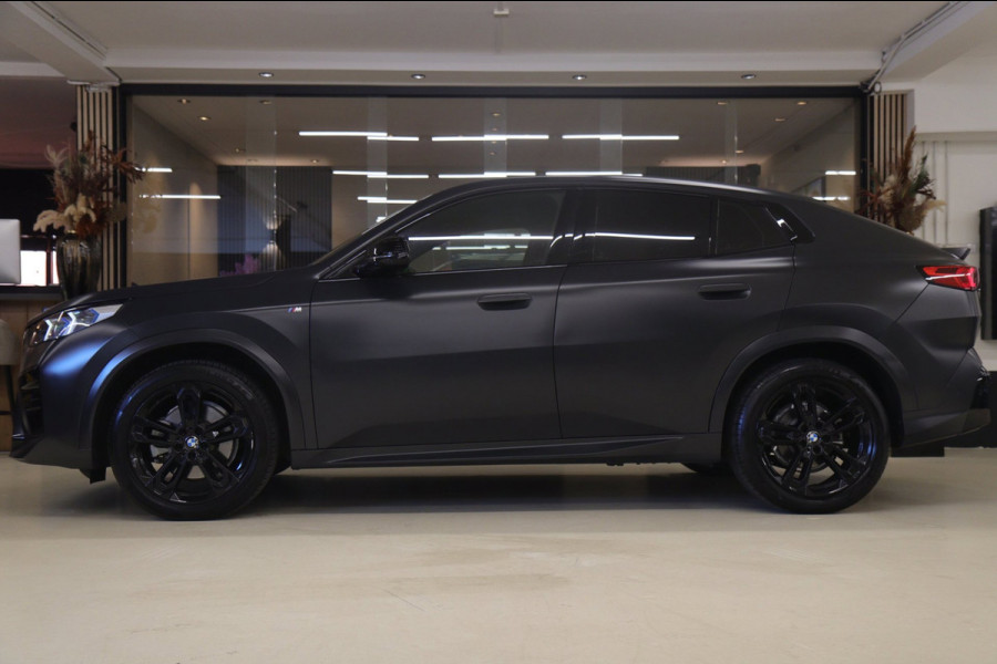 BMW X2 SDrive20i LEER/HUD/STOELV/CARPLAY/BLINDSPOT/360CAM/VOL