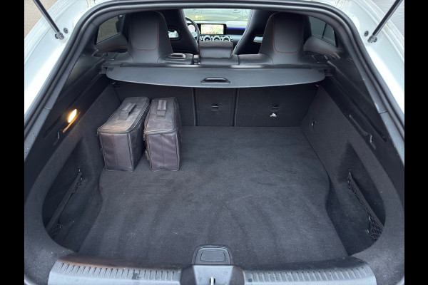 Mercedes-Benz CLA-Klasse Shooting Brake 250 e AMG Line l Pano l ILS l Virtual l Sfeerverlichting l VDOH l
