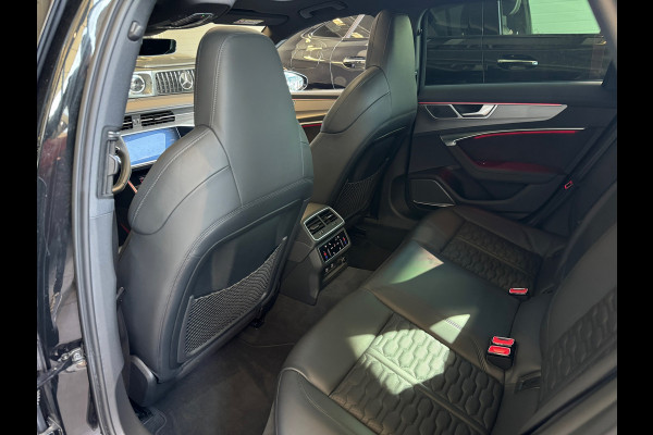 Audi RS6 Avant 4.0 TFSI quattro Pano|Ceramic|Carbon|B&O 3D